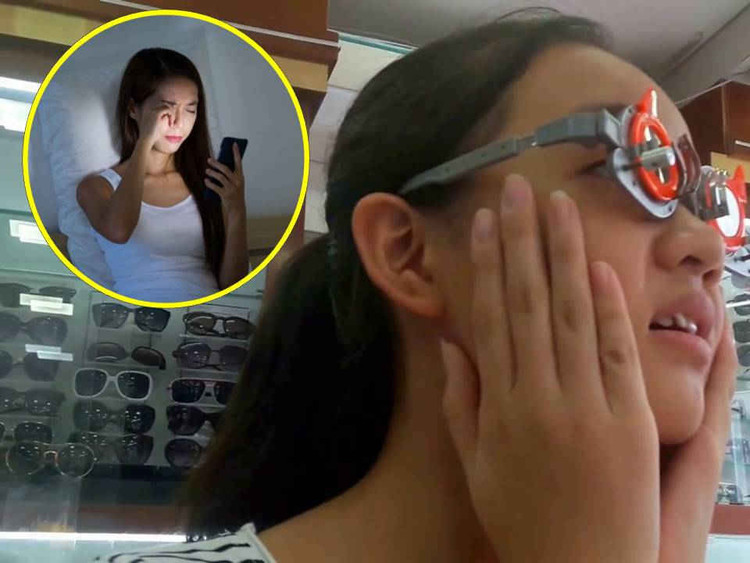 Mờ mắt, mỏi mắt do mắt phải làm việc quá sức dễ gây hiện tượng cận thị giả. Ảnh minh họa