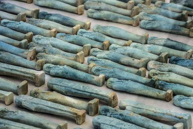 Giai ma so phan nguoi hau khi pharaoh Ai Cap bang ha-Hinh-9