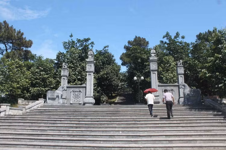 Hành trình tìm mộ Hoàng đế Quang Trung – Kỳ cuối ảnh 2