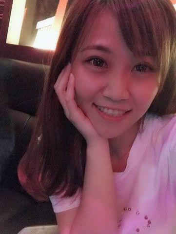 Cô gái Tiểu Hoàng xinh đẹp