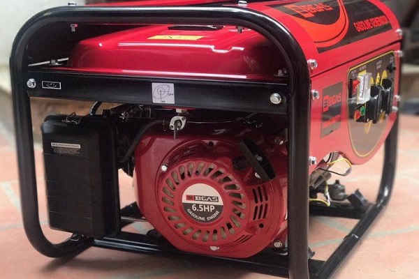 Sử dụng máy phát điện an toàn - ảnh minh họa