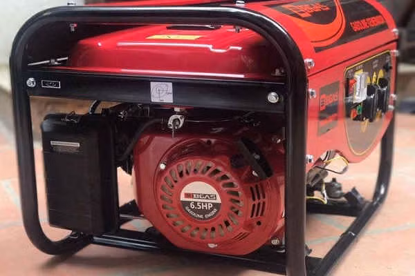 Sử dụng máy phát điện an toàn - ảnh minh họa