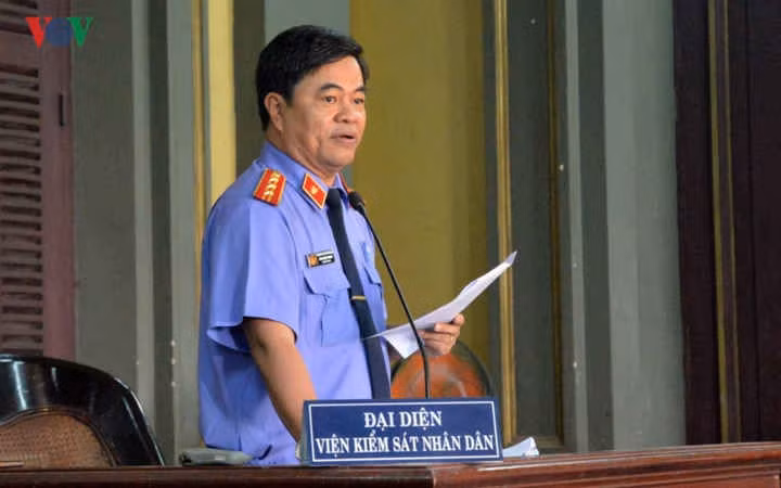 toa tuyen grab boi thuong 4,85 ty cho vinasun: grab se khang cao? hinh 2