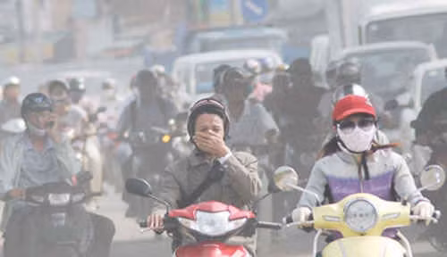Ô nhiễm không khí ở Hà Nội đáng báo động. Ảnh: HH.