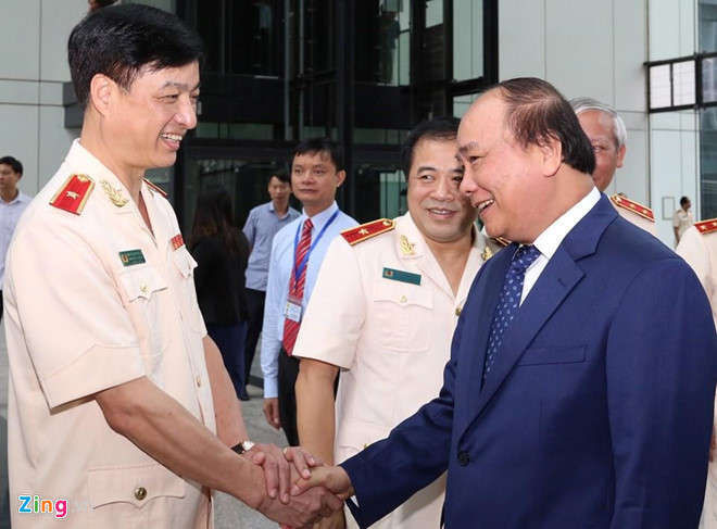 Tuong Luong Tam Quang va Nguyen Duy Ngoc lam Thu truong Bo Cong an hinh anh 3 