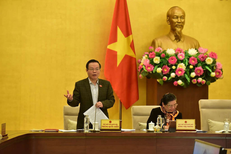 Chot viec sap nhap hang loat huyen, xa cua 11 tinh, thanh pho hinh anh 1 PCT_Phung_Quoc_Hien_(2).JPG