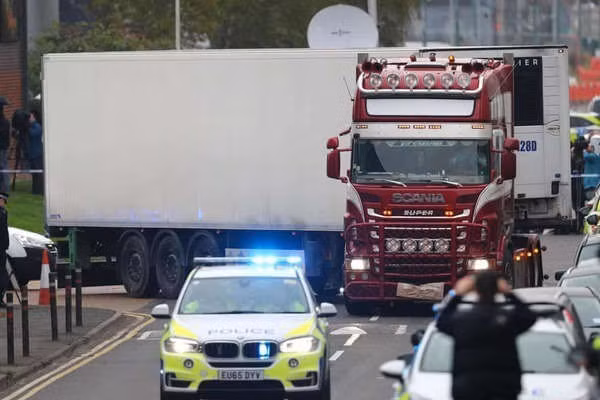 Ác mộng của người đàn ông Hà Tĩnh 7 lần chui bám container sang Anh