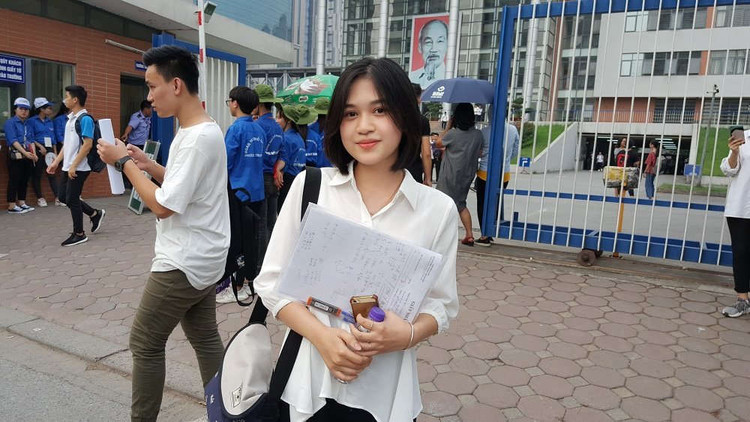 Mong các thầy cô giáo chấm thi công bằng.