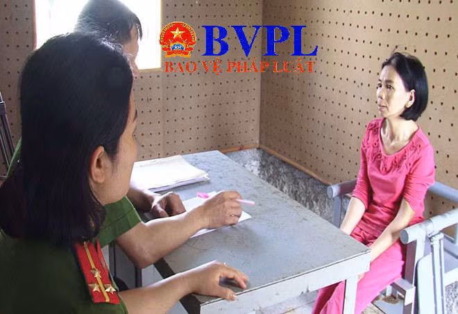 Chan tuong 3 nguoi dan ba trong vu nu sinh giao ga bi sat hai o Dien Bien