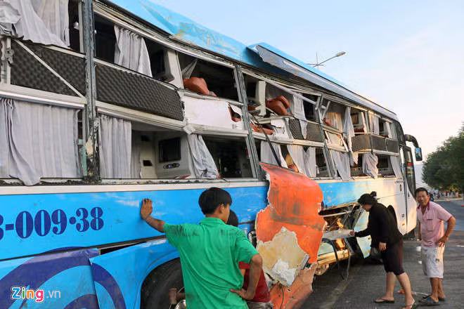 Xe khach Phuong Trang tang toc 63 km/h khi xay ra tai nan hinh anh 2 