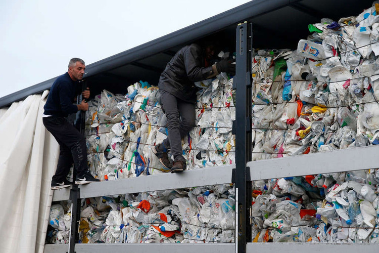 Duong day buon nguoi toi Anh qua diem nong o Phap hinh anh 7 