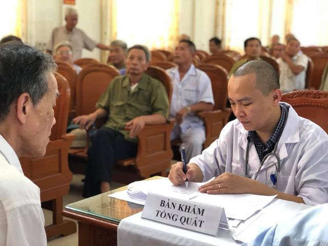 Mất chức năng đàn ông sau khi uống 10 thang thuốc nam mua hội chợ - 2