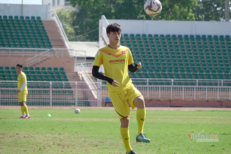 Sao U23 Việt Nam đáp cực gắt 'Messi Thái' sau lời khiêu chiến