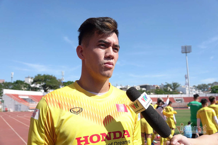 Sao U23 Việt Nam đáp cực gắt 'Messi Thái' sau lời khiêu chiến