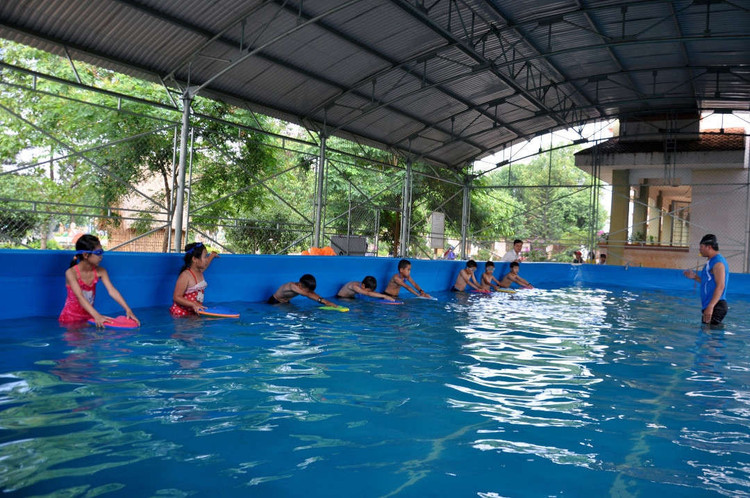 Ảnh giá nước tăng mạnh sẽ ảnh hưởng đến việc sản xuất kinh doanh của doanh nghiệp (2)