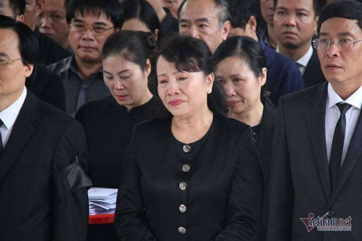 Hàng nghìn người đưa tiễn Thứ trưởng Lê Hải An