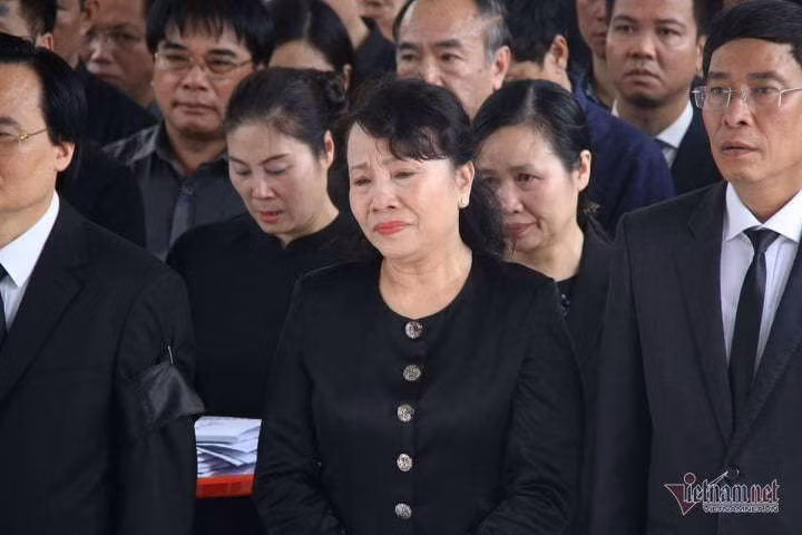 Hàng nghìn người đưa tiễn Thứ trưởng Lê Hải An