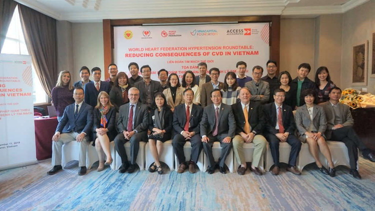 40 chuyên gia tích cực thảo luận tại buổi tọa đàm.