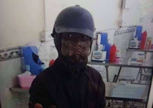 cong an khuyen cao nguoi dan ve nhom an xin mat boi den hinh 1