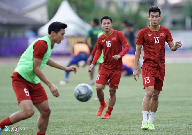U22 Viet Nam 0-0 Thai Lan: Tien Linh tro lai linh xuong hang cong hinh anh 5 