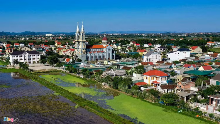 Biet thu, xe sang o xa co 1.500 nguoi xuat khau lao dong hinh anh 6 