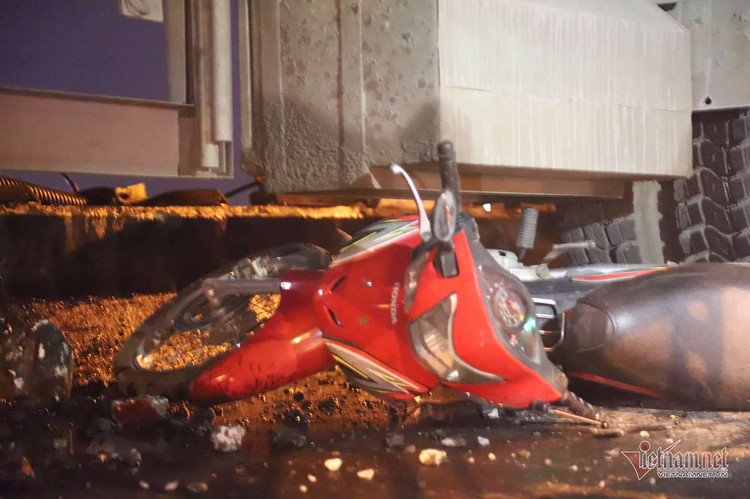 Danh tính lái xe container tông người từ cầu Thanh Trì rơi xuống sông Hồng