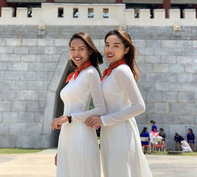 Ky Duyen khoe dang sau khi bi che chuyen chinh anh den meo mo hinh anh 2 