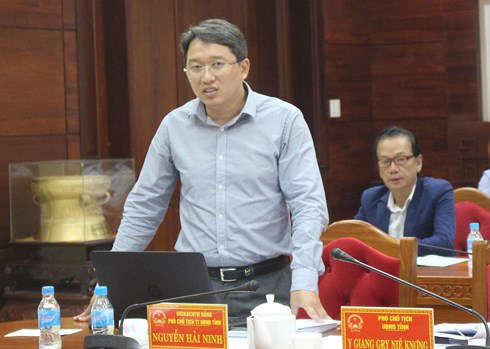 chan dung pho chanh van phong trung uong dang 43 tuoi hinh 7