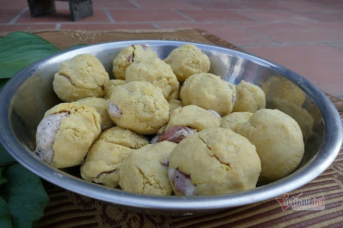 Làng sản xuất bánh chưng Hà Nội tất bật ngày cuối năm