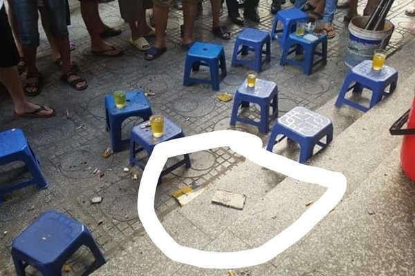 Sau 2 tiếng nổ lớn, người đàn ông đổ vật ở chung cư HH Linh Đàm