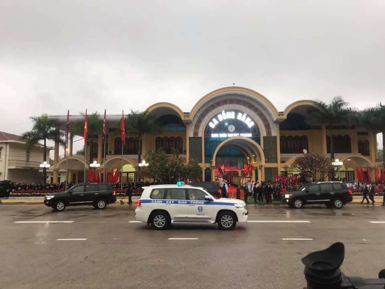 Đồng Đăng ngập cờ hoa đón Chủ tịch Triều Tiên Kim Jong Un ảnh 1