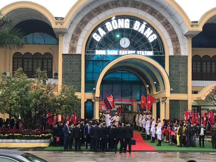 Đồng Đăng ngập cờ hoa đón Chủ tịch Triều Tiên Kim Jong Un ảnh 2