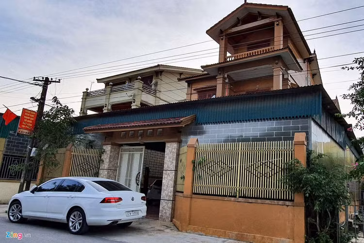 Biet thu, xe sang o xa co 1.500 nguoi xuat khau lao dong hinh anh 9 