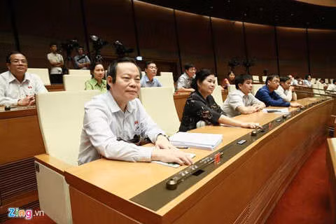 Quoc hoi se bieu quyet thong qua Luat Phong, chong tac hai ruou, bia hinh anh 1 