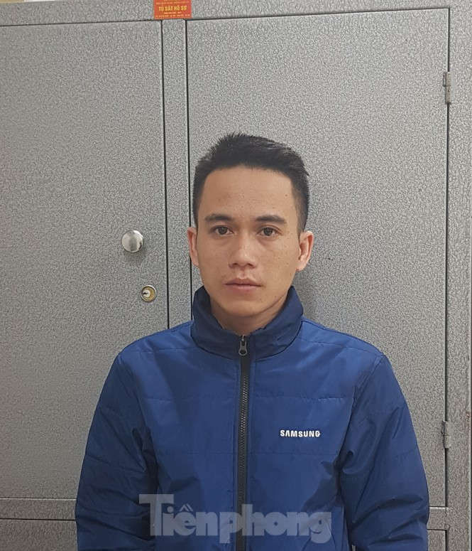 Triệt phá đường dây mua bán phần mềm nghe lén điện thoại di động - ảnh 1