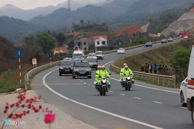 Xe quan su trien khai o Ha Noi don doan ong Kim Jong Un hinh anh 12