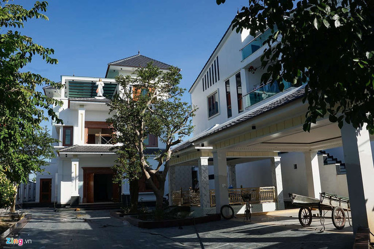 Biet thu, xe sang o xa co 1.500 nguoi xuat khau lao dong hinh anh 3 