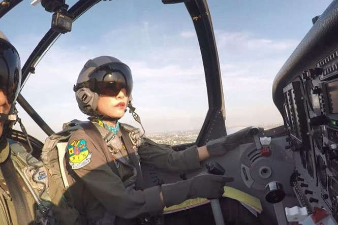 Nhan sắc Hoàng quý phi vừa bị phế truất vì bất trung ở Thái Lan - ảnh 4