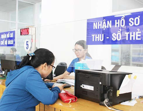 Chế độ với công chức nghỉ hưu trước tuổi ra sao? ảnh 1