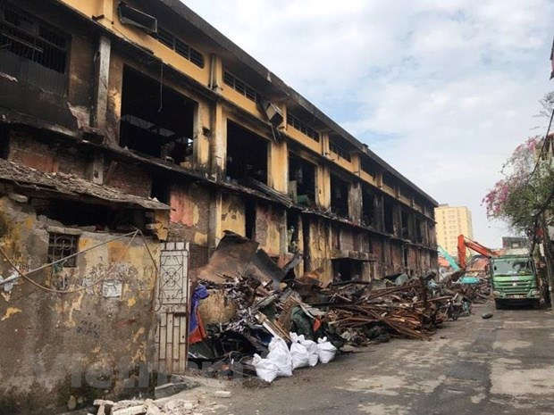 Vu Rang Dong: Da thu gom gan 1.100 tan vat lieu sau chay hinh anh 2