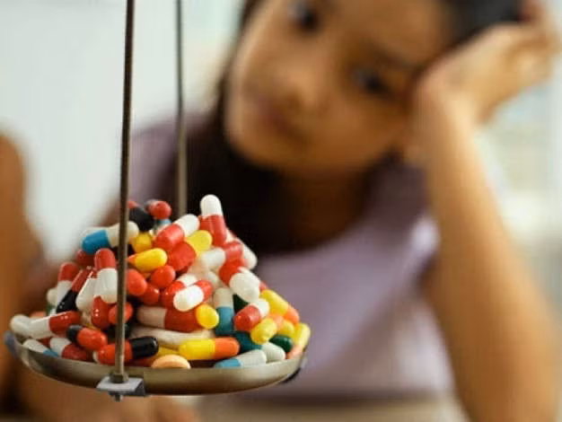 Sai lầm khi dùng thuốc kháng sinh tổn hại sức khỏe của bạn - ảnh 2