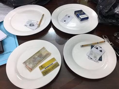 Tang vật của "bữa tiệc ma túy" bị công an thu giữ. (Ảnh: Công an Đồng Nai)