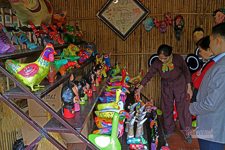 Hơn 50 thầy đồ hội tụ, Tết xưa được tái hiện ở Văn Miếu