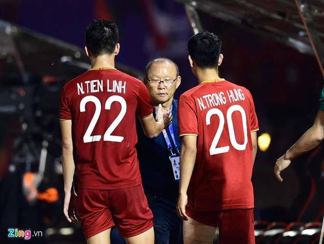 Ha Campuchia 4-0, U22 Viet Nam vao chung ket SEA Games hinh anh 6 