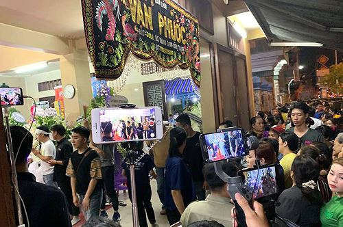 Người làm nội dung YouTube đang 'câu view' bất chấp - ảnh 2