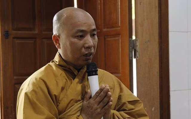 Sư thầy nghi gạ tình nữ phóng viên xin xả giới, hoàn tục - 1