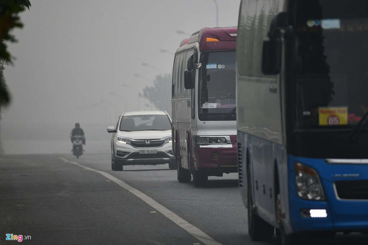 O nhiem khong khi tang cao, cac nga duong Ha Noi mit mo hinh anh 10 mo_suong_zing_(5).jpg
