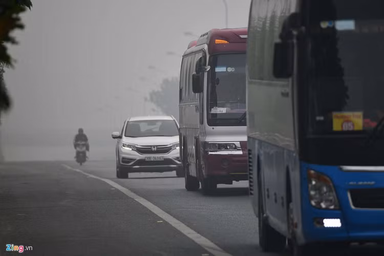 O nhiem khong khi tang cao, cac nga duong Ha Noi mit mo hinh anh 10 mo_suong_zing_(5).jpg