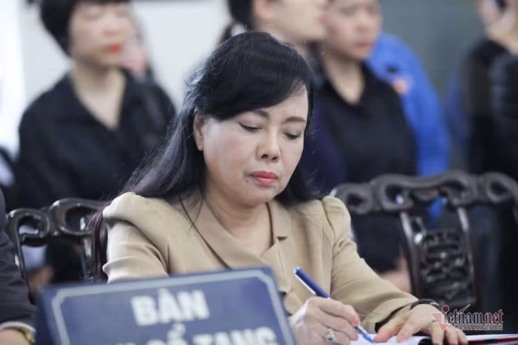 Hàng nghìn người đưa tiễn Thứ trưởng Lê Hải An