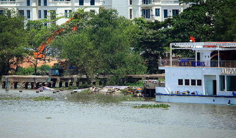 Can canh cau tau Ba Son sap xuong song Sai Gon hinh anh 7 